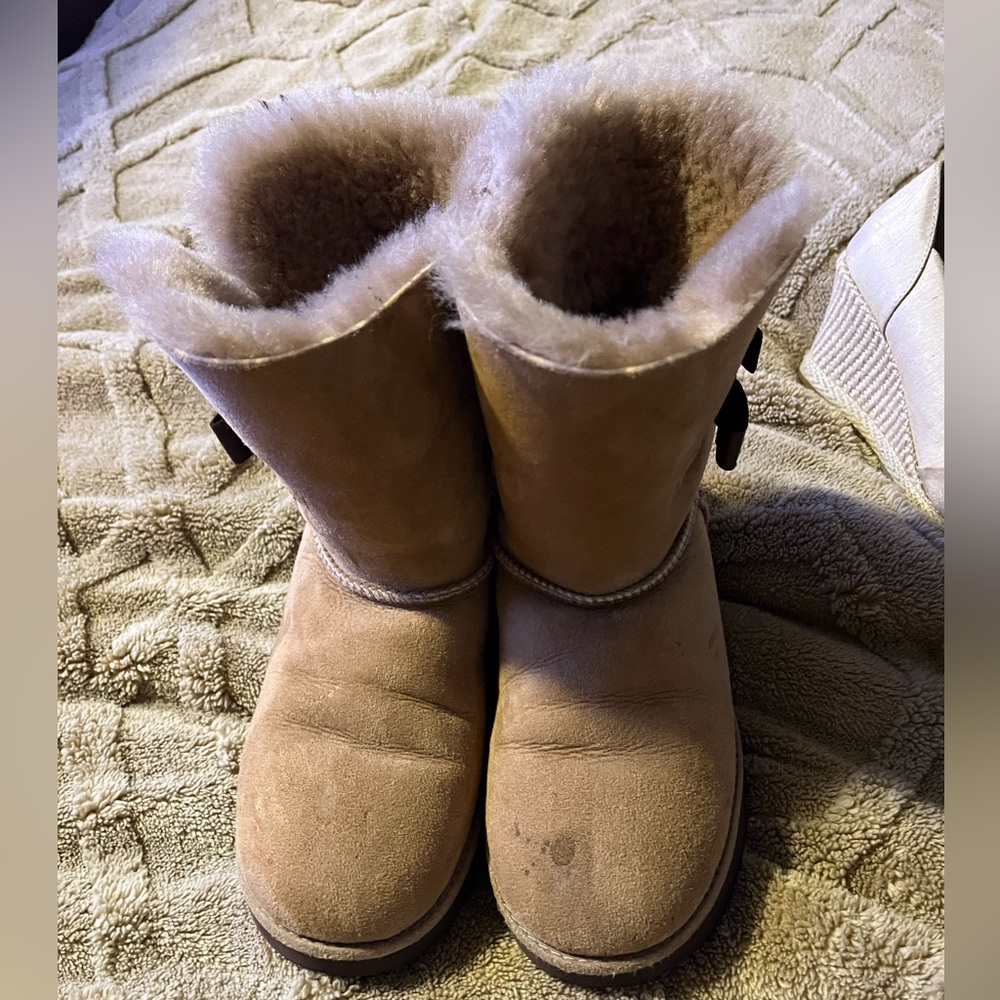 UGG Women’s Classic Knot Black Boots